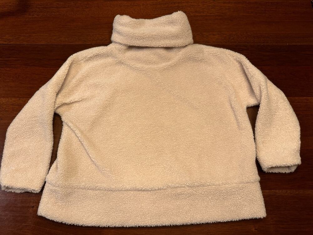 M Tuckernuck Rollins Funnel Neck Pullover Cream Teddy Sherpa Fleece Lined